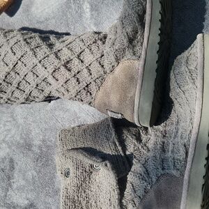 Ugg knit sweater‎ high 5819 classic Cardy tall boots gray size 5 women’s